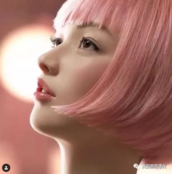 粉红波波头模特,高颜值圆脸中国女性模特