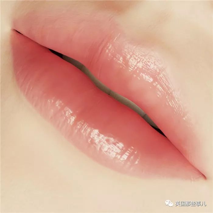 粉红波波头模特,高颜值圆脸中国女性模特