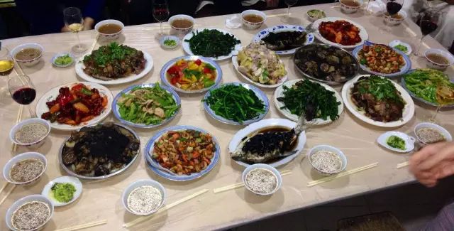 过春节的所有语言用英语怎么表示,春节快到了你是如何过春节的英语