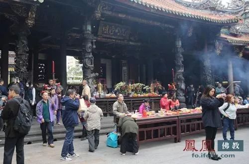 现在的台湾人过春节吗,台湾过年为什么这么热闹