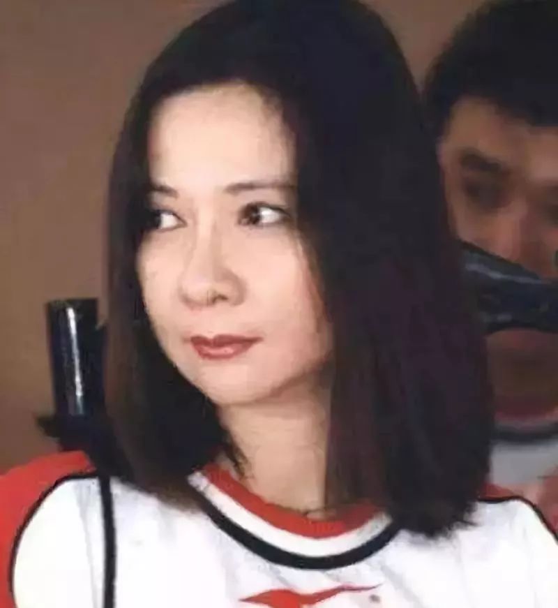 蔡明旗袍高清写真,蔡明惊艳个人写真小品