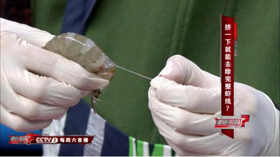 别再用刀刮鱼鳞了！只需这一味调料鱼鳞轻松去除