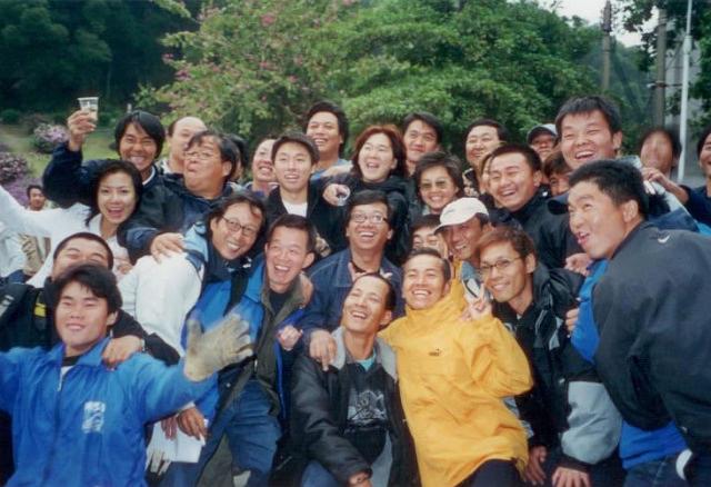 如花挖鼻孔是哪个电视剧人物,唐伯虎点秋香如花挖鼻孔