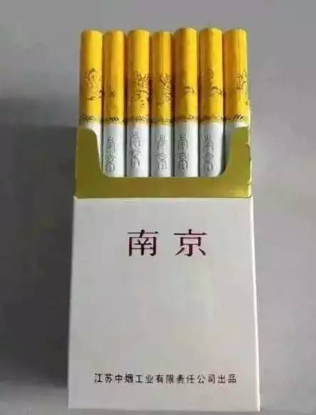 哈密人注意！这些牌子的香烟都是假货，“老烟枪”都不抽！速看！