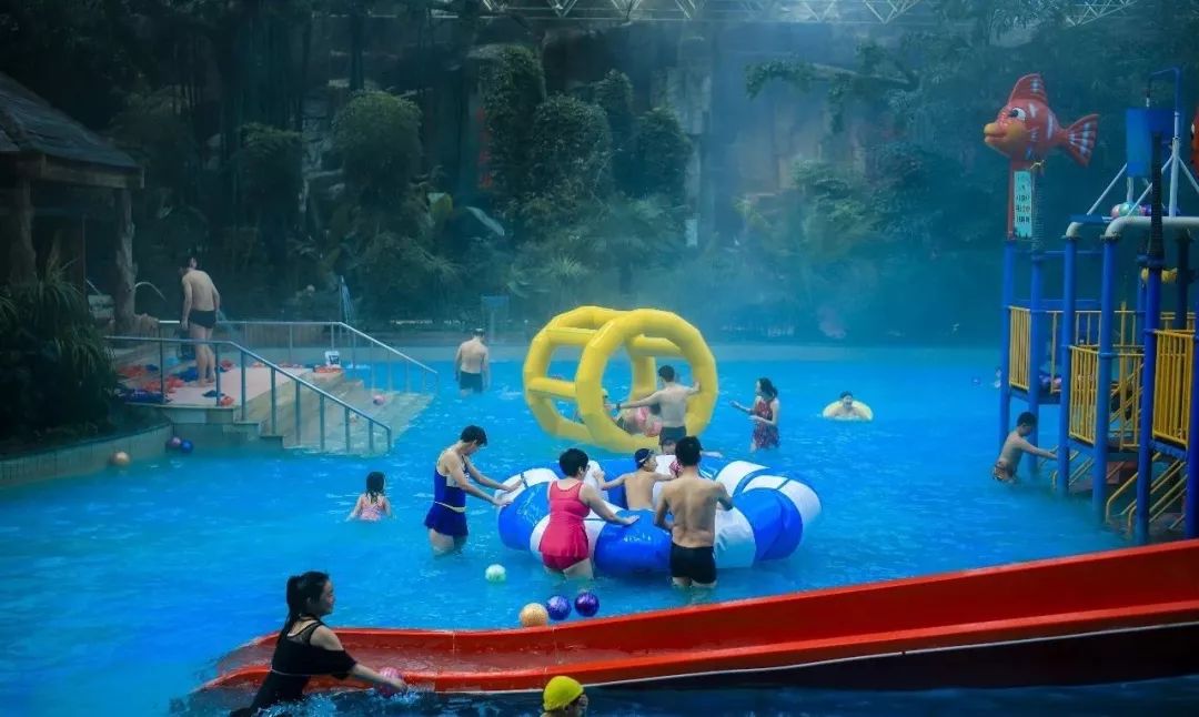 趁着假期来泡温泉吧,趁夏天还没来赶紧泡个温泉