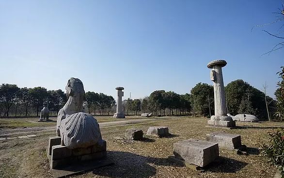 再上6天班就是五一假期,再上六天班就要集体放假