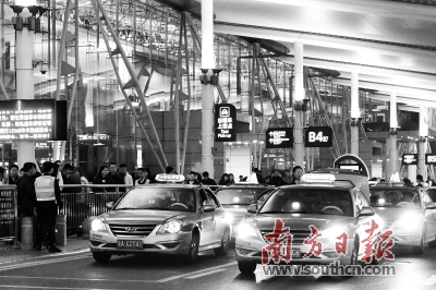 往返机场的主要交通方式有哪些,机场交通攻略