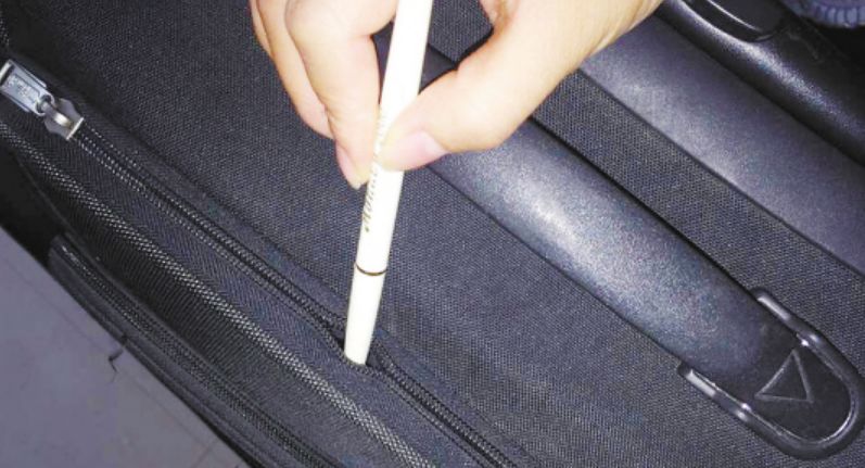 行李箱密码锁坏了怎么强制打开,怎么打开行李箱的密码锁