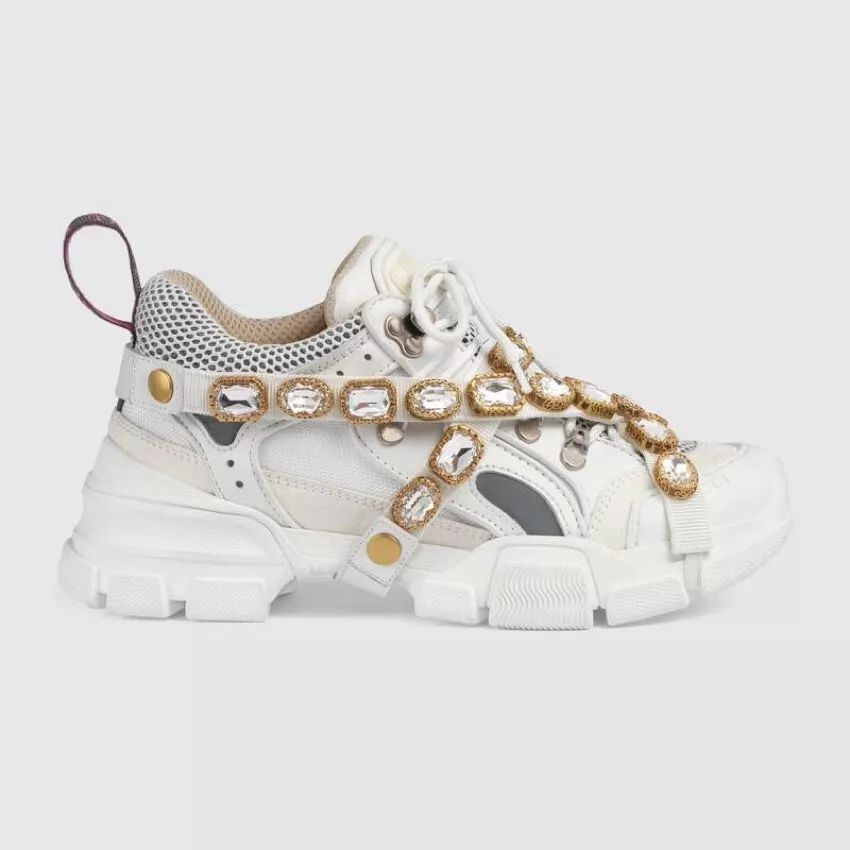 打响2021品牌第一战,用单品打造时尚感