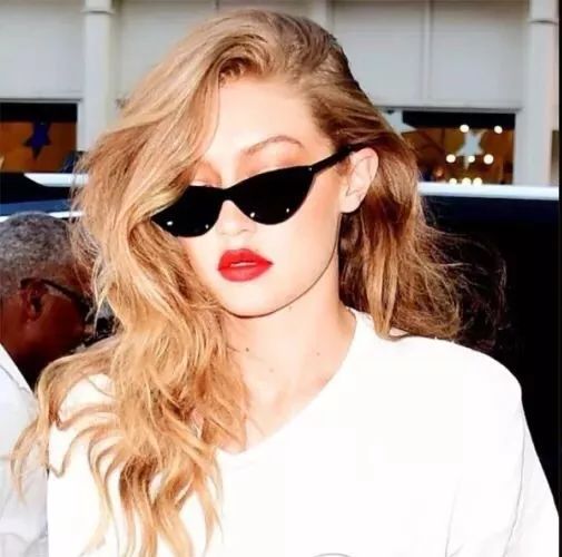 打响2021品牌第一战,用单品打造时尚感