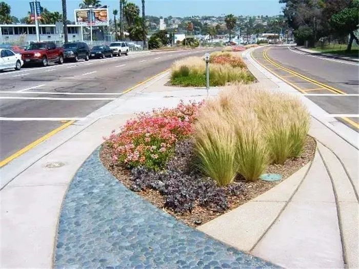 道路景观绿化带设计方案,道路绿化带设计平面图手绘