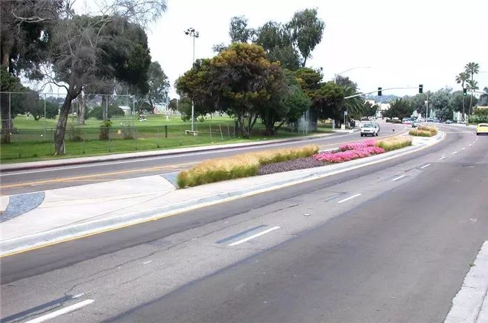 道路景观绿化带设计方案,道路绿化带设计平面图手绘