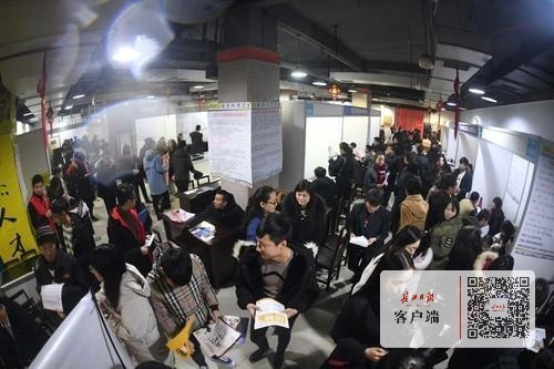 春风行动新春人才招聘会举行,博白飞扬在线春风行动网络招聘会