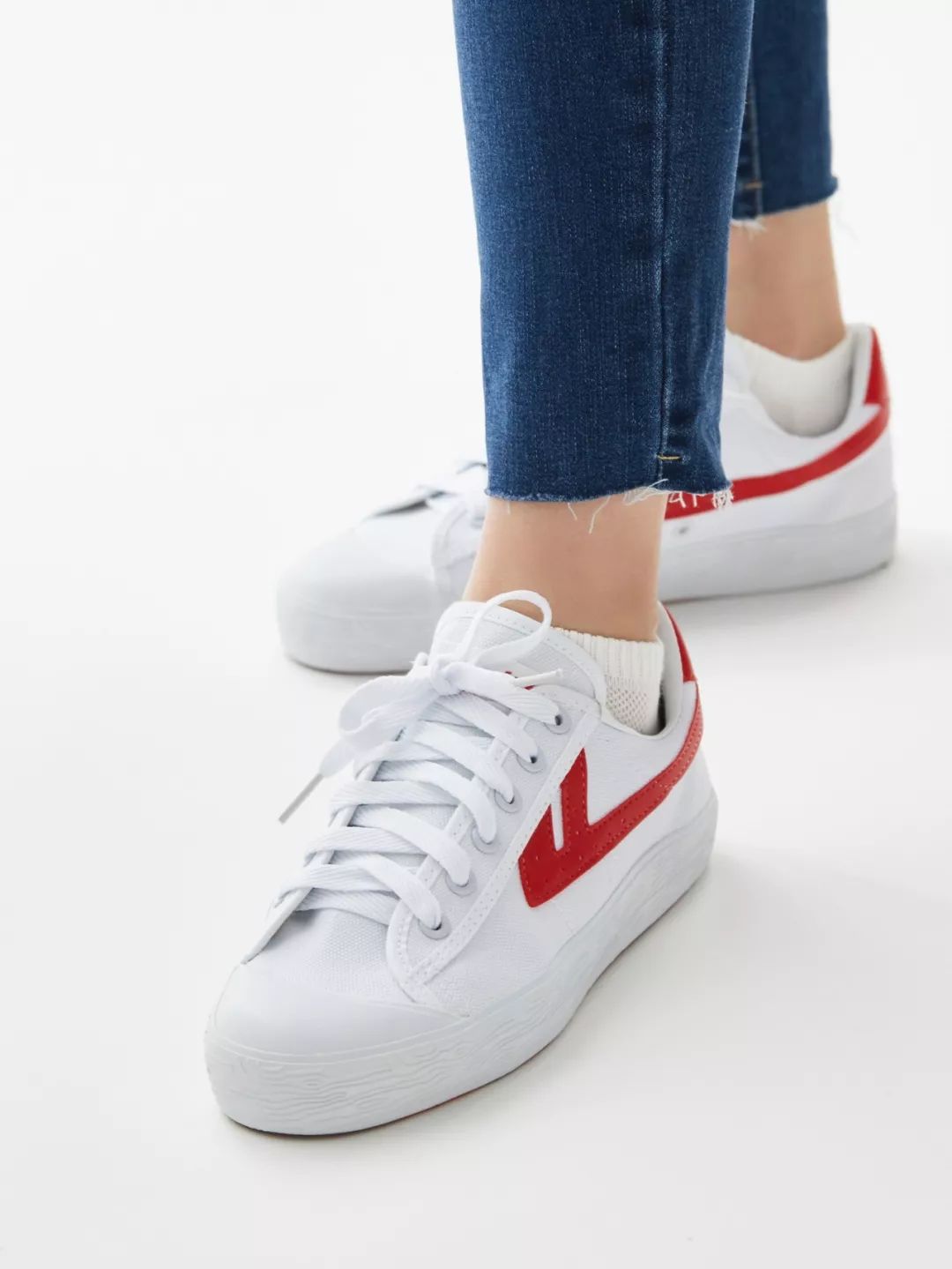 回力帆布鞋多少钱是正品,回力帆布鞋推荐经典款还是新款