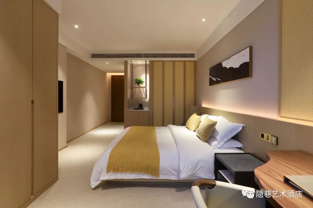 闅愬贩鑹烘湳閰掑簵鏃╅,闅愬贩绮惧搧閰掑簵