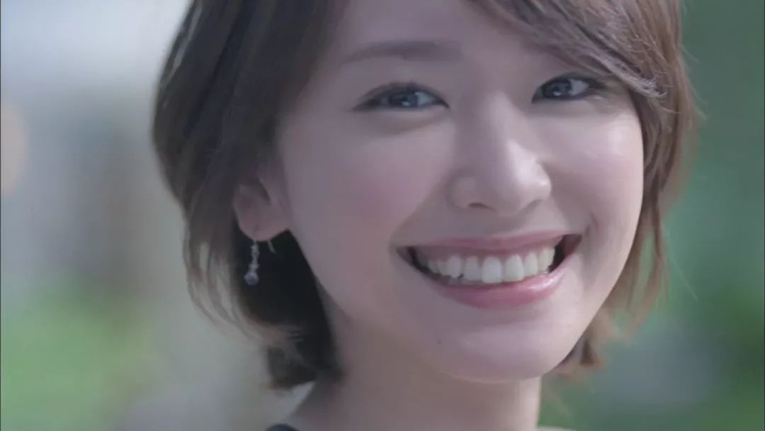 拥有着最治愈人心的笑容,拥有治愈笑容的男生