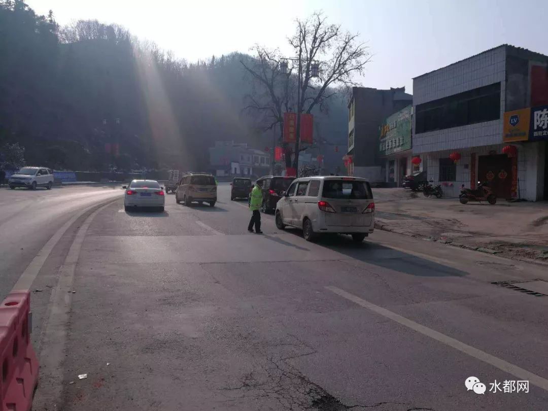 粗心乘客遗失几万元,粗心乘客遗落贵重首饰