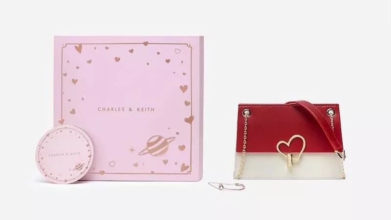 朱正廷和易烊千玺的关系,易烊千玺同款新春限定