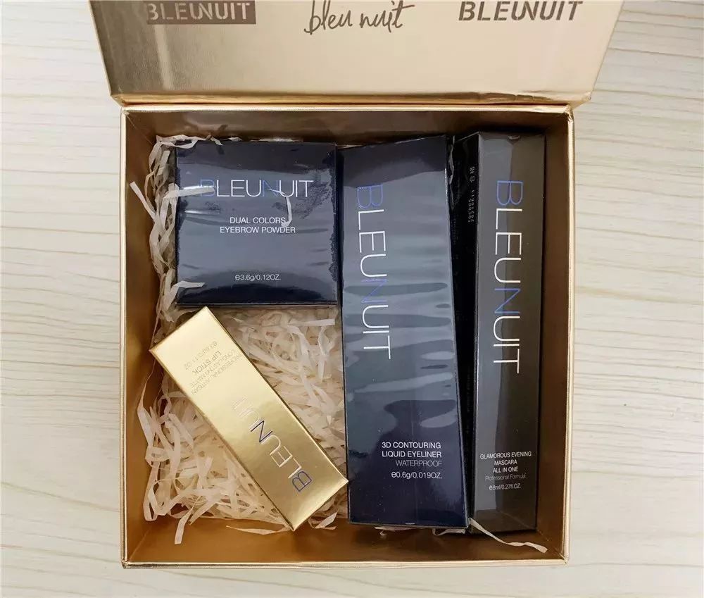 素颜找工作屡碰壁,涂上口红却被录取……真是个看脸的世界!