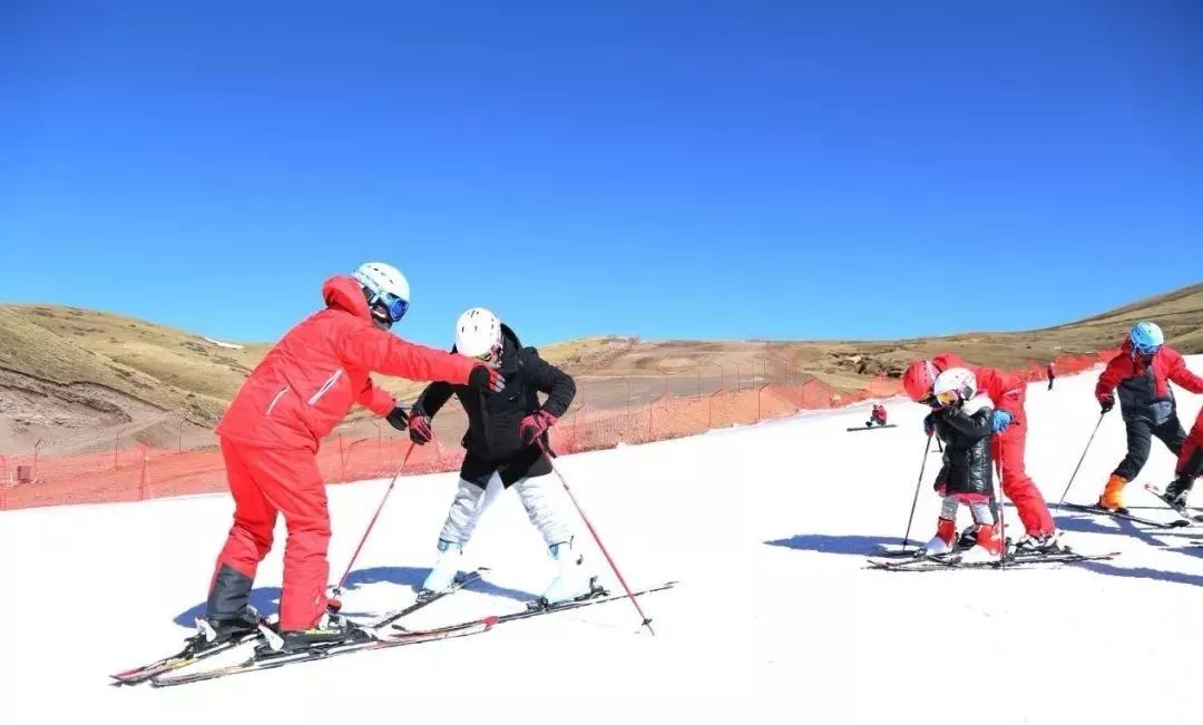 滑雪自驾游攻略,滑雪自驾游最佳路线
