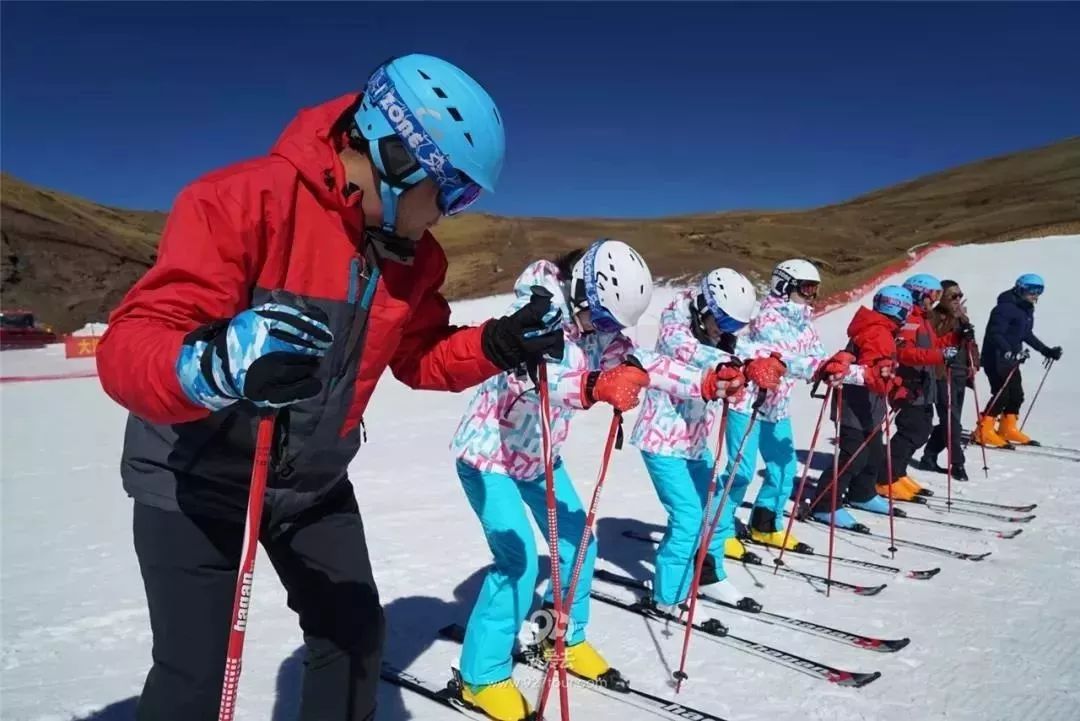 滑雪自驾游攻略,滑雪自驾游最佳路线