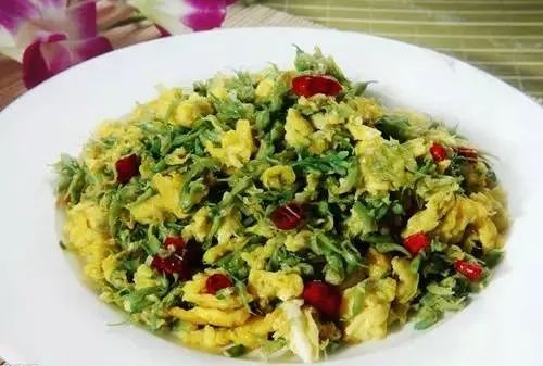 春天吃花要注意！吃错会中毒，头晕恶心呕吐，每年都有人中招