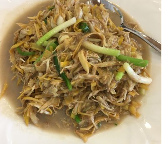 春天吃花要注意！吃错会中毒，头晕恶心呕吐，每年都有人中招