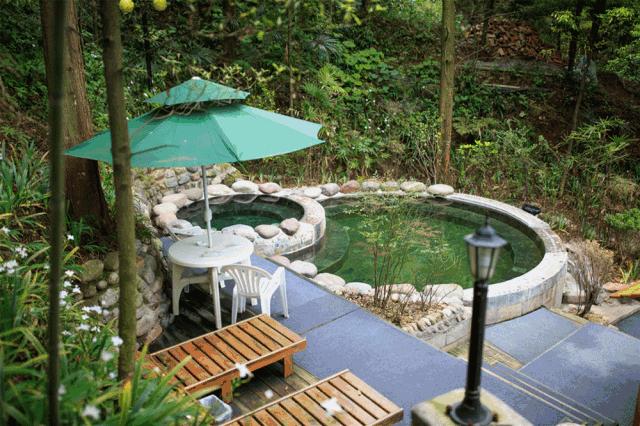 第四城网友特惠｜299元=2大2小「花水湾第一村生态酒店」客房1晚+自助双早+无限次温泉！