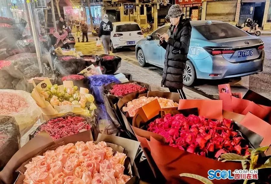 最贵的玫瑰花2000块一朵,最贵的玫瑰花花束