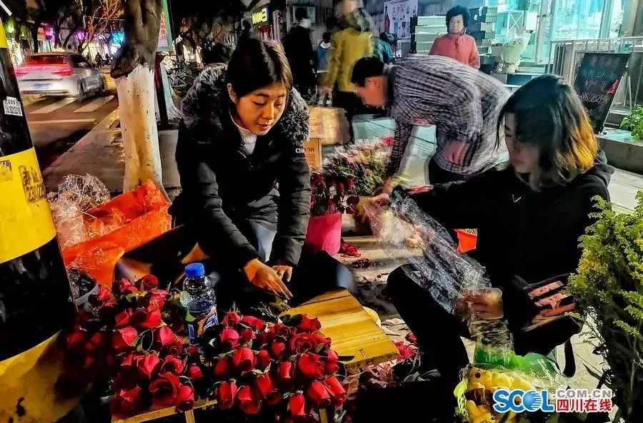 最贵的玫瑰花2000块一朵,最贵的玫瑰花花束