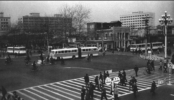 30张北京老照片，据说只有1%北京人能全认对！｜二马荐赏