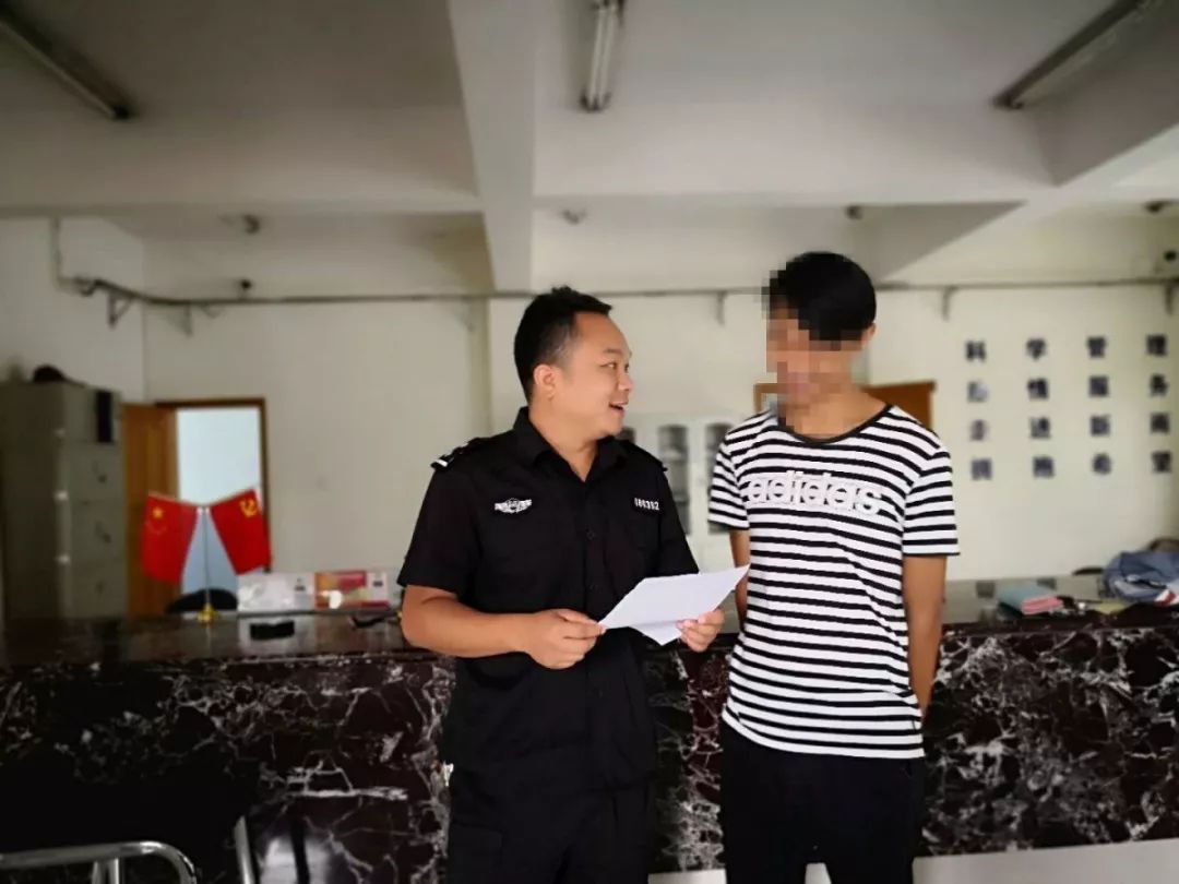 政法人物‖李坤：穿警服的“人生导师”