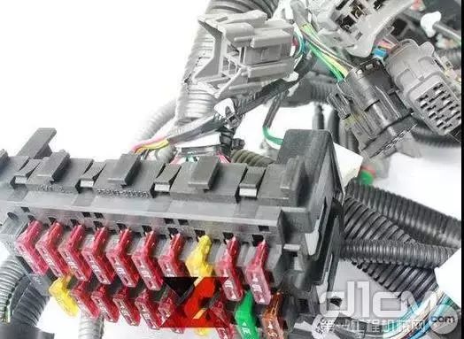 二手机怎样看是不是让水淹过,如何识别进水二手机