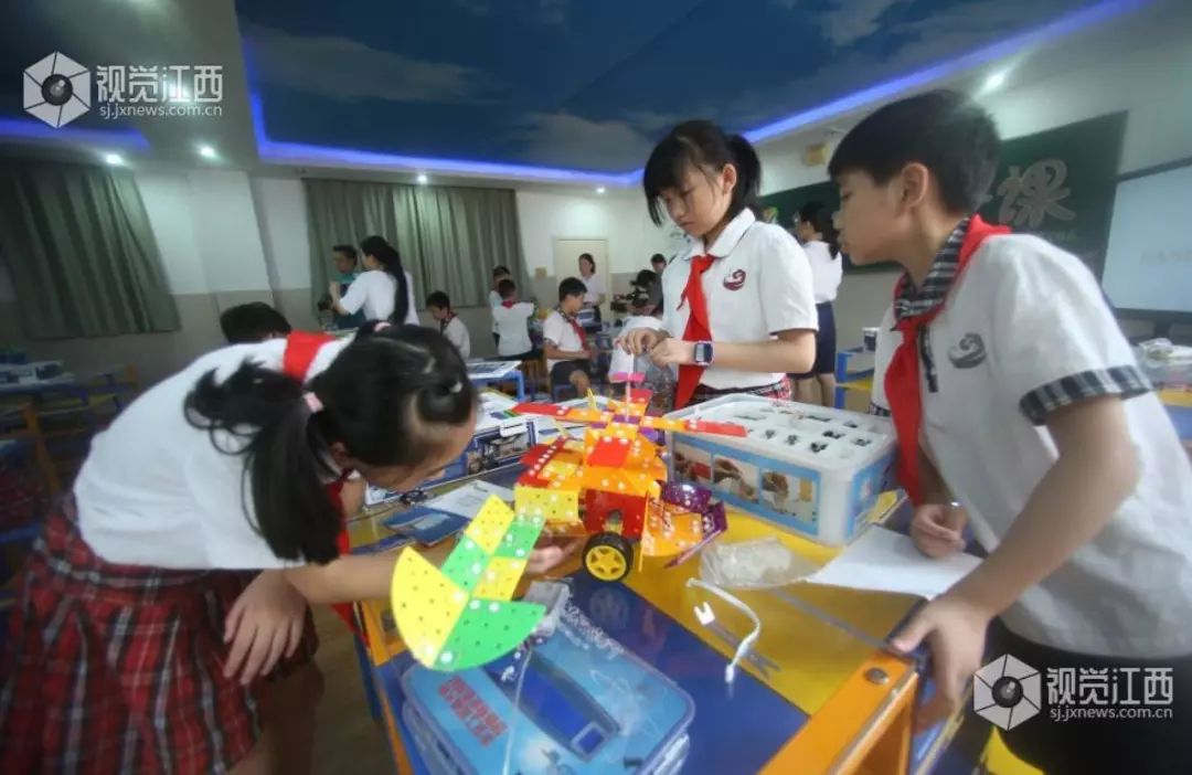 教育部明令禁止老师微信布置作业,严禁老师在微信布置作业