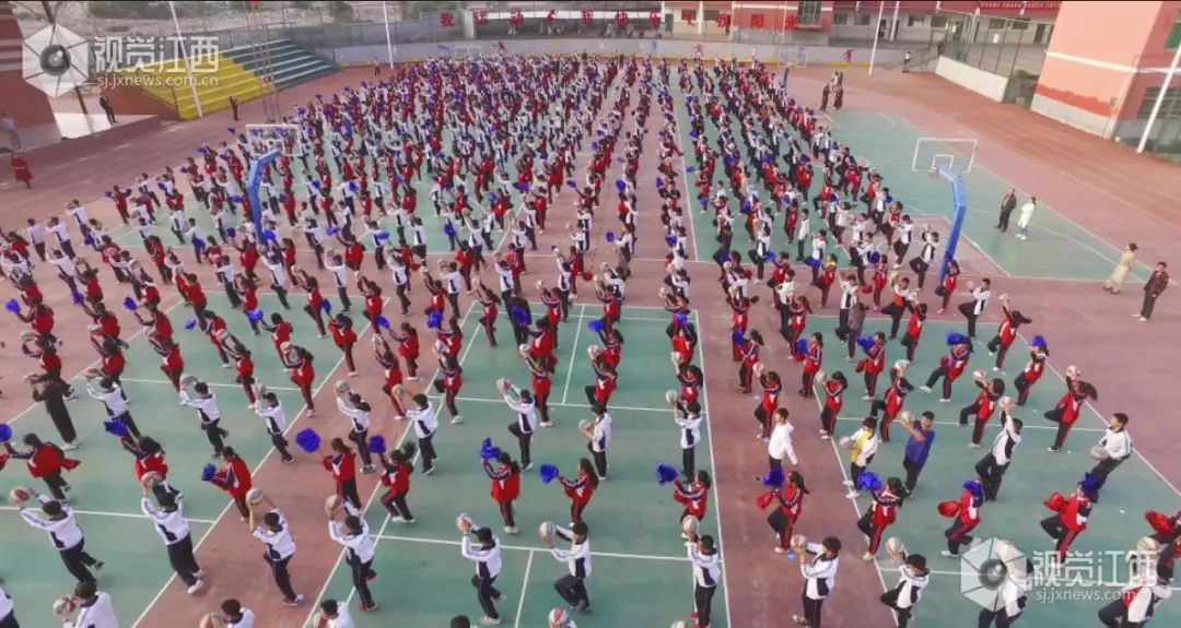 教育部明令禁止老师微信布置作业,严禁老师在微信布置作业