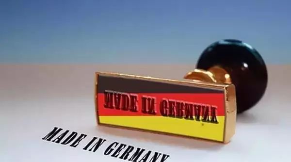 久坐相当“慢性自杀”！德国骨科专家打造的“撑腰”神器，坐9小时腰也不痛，20年颈脊椎病都好了