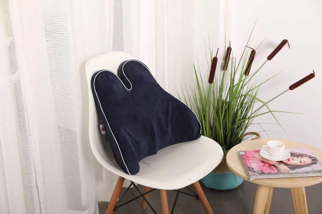 久坐相当“慢性自杀”！德国骨科专家打造的“撑腰”神器，坐9小时腰也不痛，20年颈脊椎病都好了