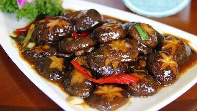 閲戝崕鍦伴亾缇庨,娴欐睙閲戝崕鍦伴亾缇庨