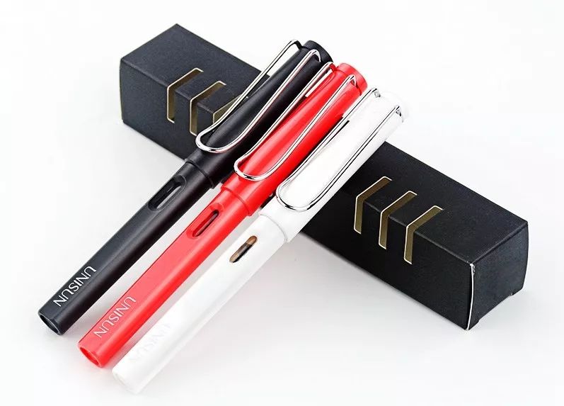 3支钢笔仅69元！顺滑笔尖、三角立体笔握，会上瘾的书写体验！一次性换墨，简单不脏手！还送36支墨囊！