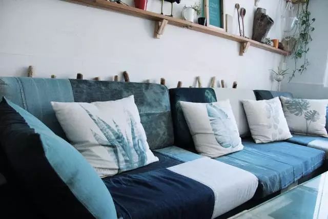 出租屋改造捡破烂,靠捡废品装修