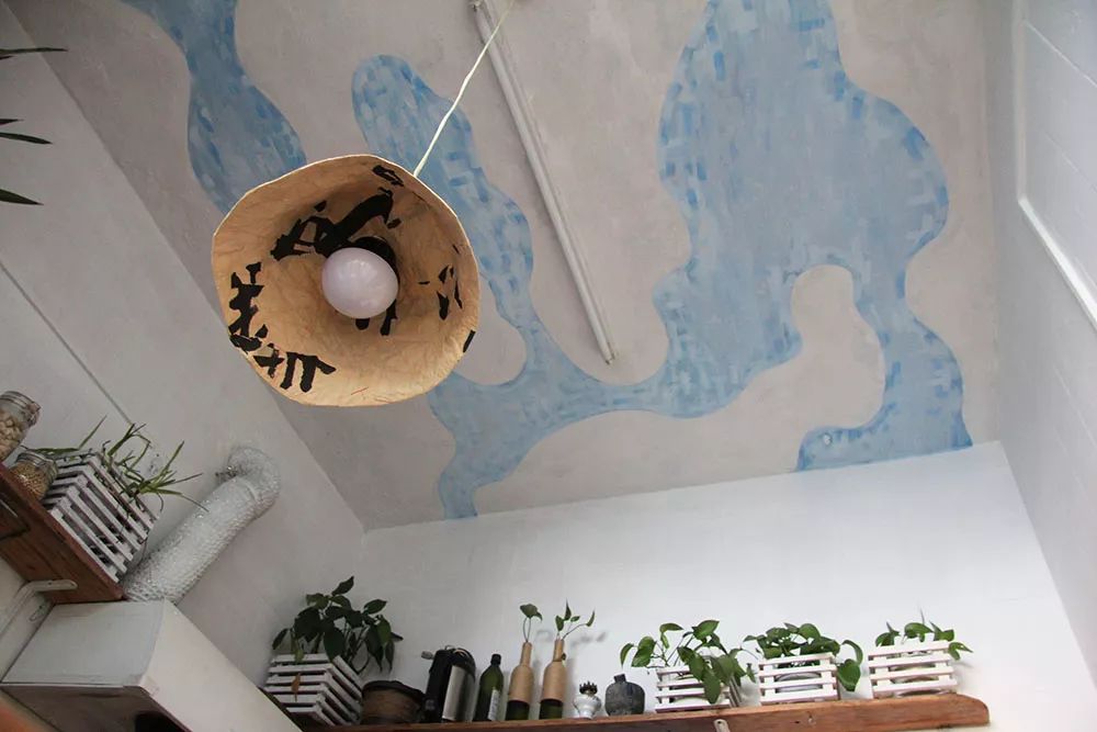 出租屋改造捡破烂,靠捡废品装修