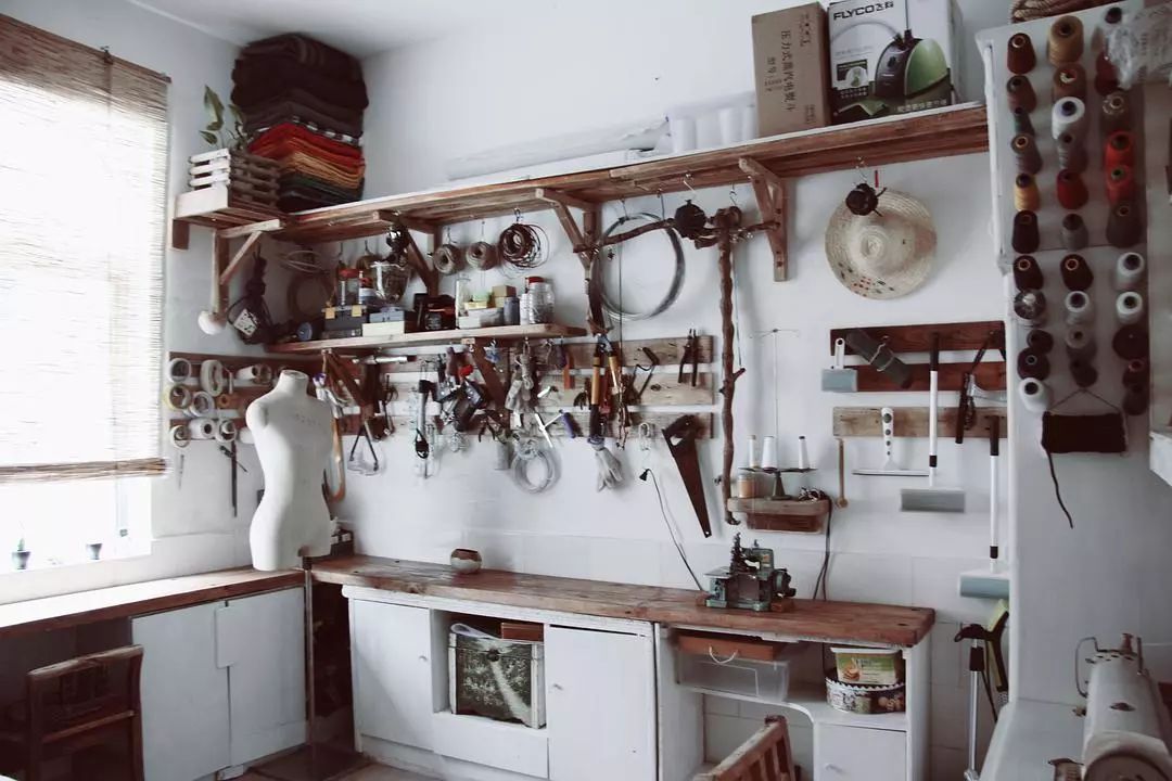 出租屋改造捡破烂,靠捡废品装修