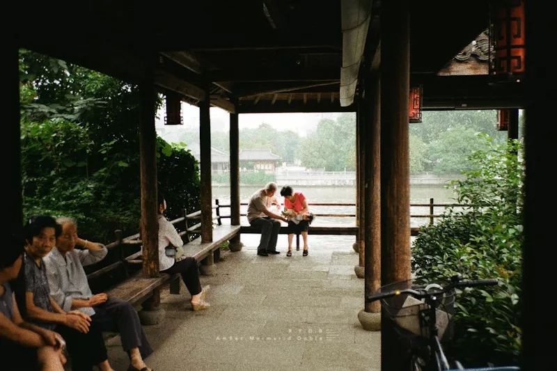 自己出门旅游,房子在家“上班”!杭州妹子全家出境旅游,空房一晚进账千元搞定旅费!