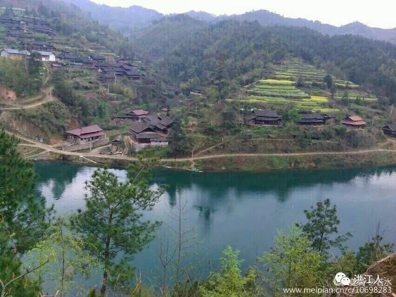 「辣评快递」一声长篙划过巫水的乡愁——品读王一丁先生《半界赋》有感