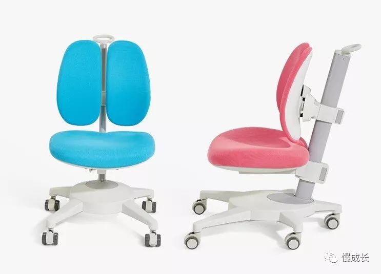 一年半了，还是喜欢这个得了最高设计奖的学习桌，陪伴孩子从3岁到18岁，开学季赠书包