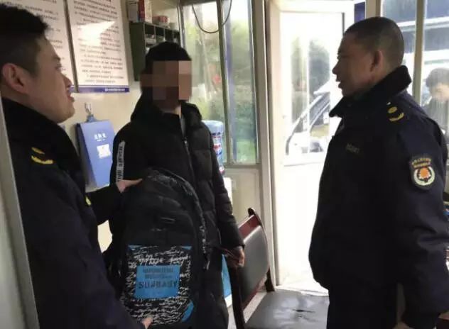 小学教辅材料自愿购买,中小学教辅资料代购