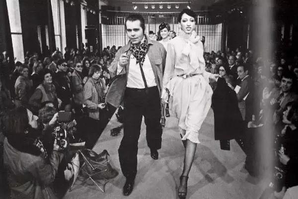 Gap集团将分拆上市；亚马逊推出自助打假计划，允许品牌自行删除山寨产品；京东Toplife被合并到Farfetch中国