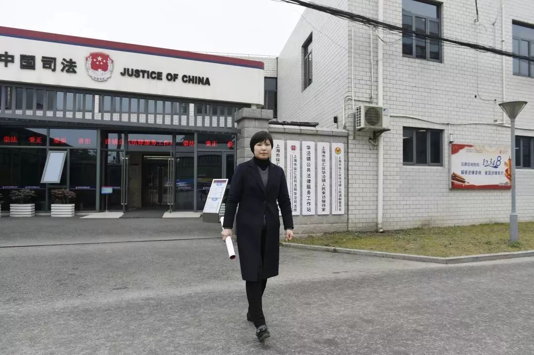 老娘舅85后男生从小尝尽辛酸,最美的老娘舅