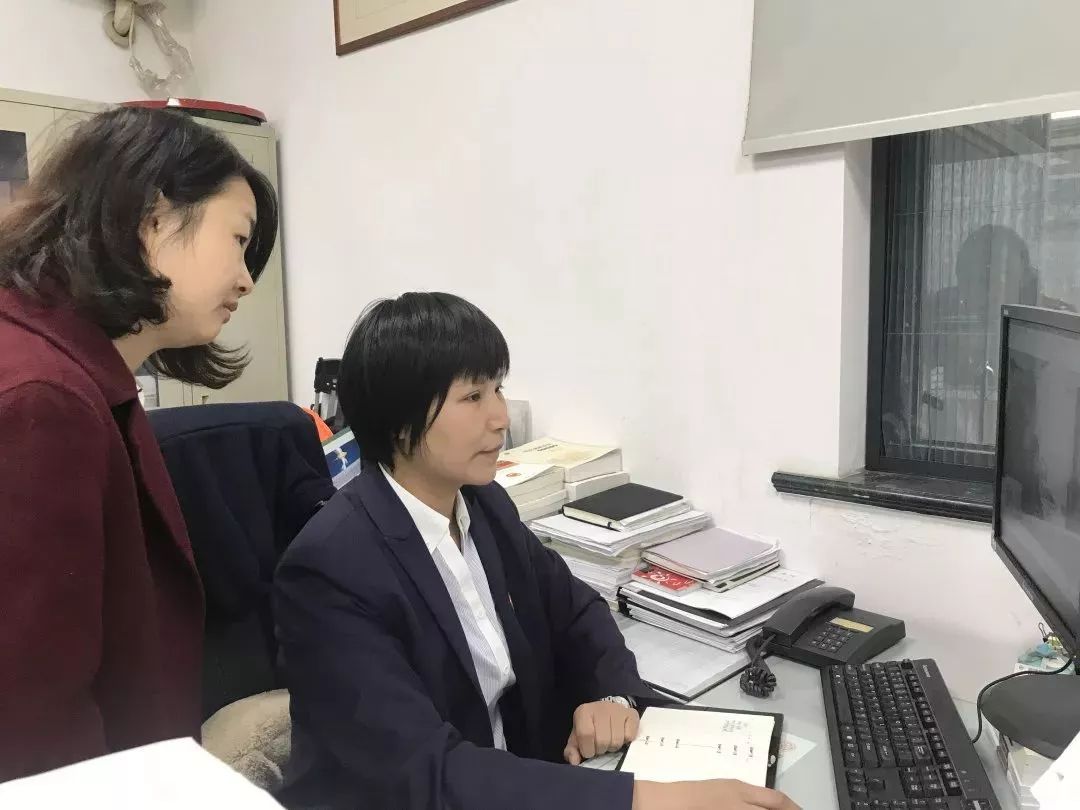 老娘舅85后男生从小尝尽辛酸,最美的老娘舅