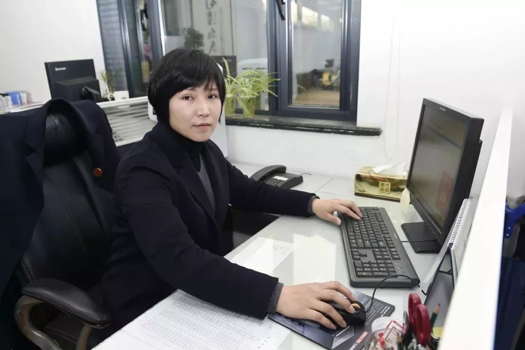 老娘舅85后男生从小尝尽辛酸,最美的老娘舅